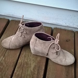 TOMS Women's Desert Wedge Boots